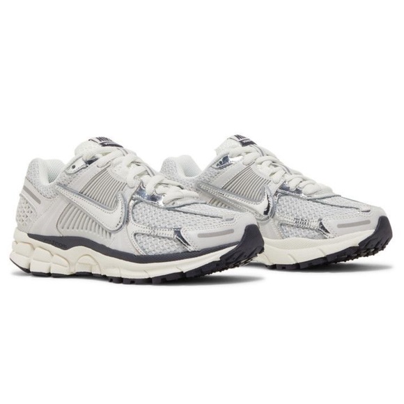 Nike 2023 Air Zoom Vomero 5 - Picture 6 of 16